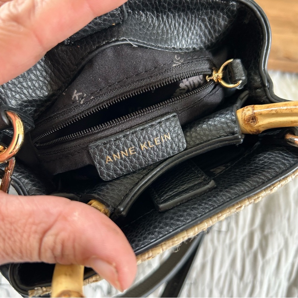 Anne Klein Black and Tan Woven Handle Bag - Picture 7 of 13